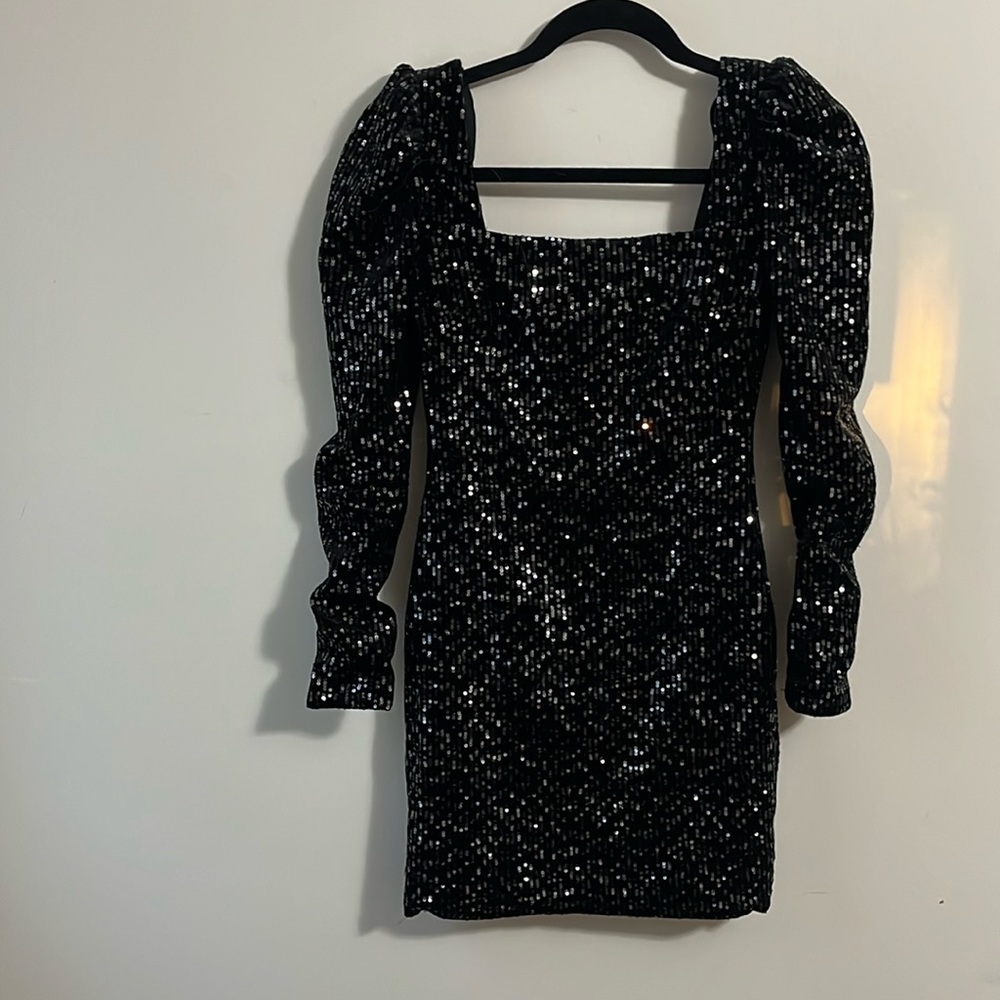 Francesca's Audrey parks xs sparkly sequin dress amazing neckline worn once